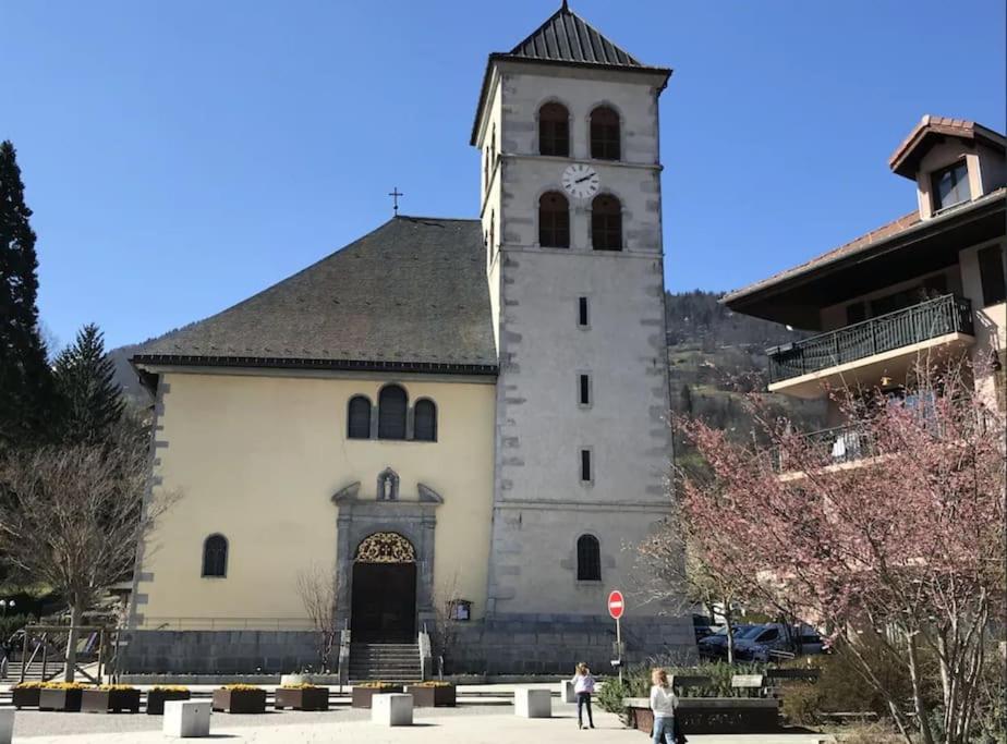 Appartement Spacieux Au Pays Du Mont-Blanc 萨莱切 外观 照片